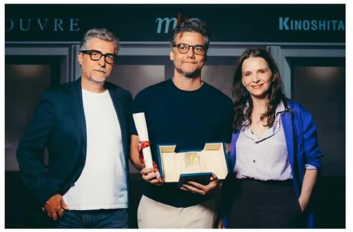 واگنر مورا، بازیگر «مامور مخفی»، سرانجام تندیس کن را دریافت کرد