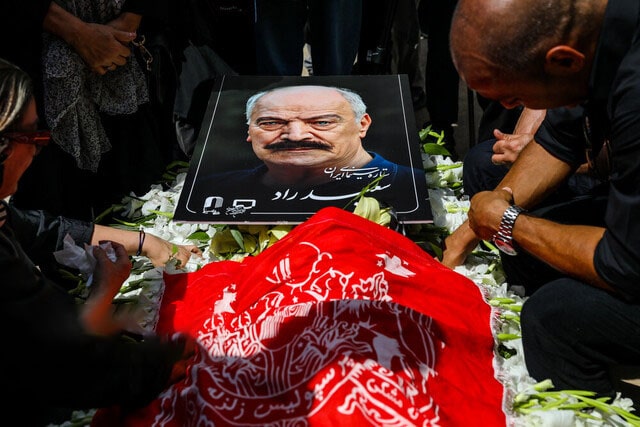 در مراسم خاکسپاری سعید راد چه گذشت؟/ از انتقادات نگاه راد تا وصیتی که عملی شد