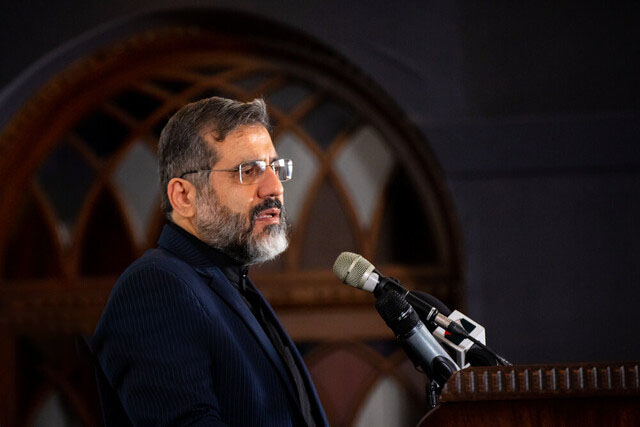 وزیر ارشاد: ممنوع‌الکاری هنرمندان را به شکل رسمی اعلام می‌کنیم