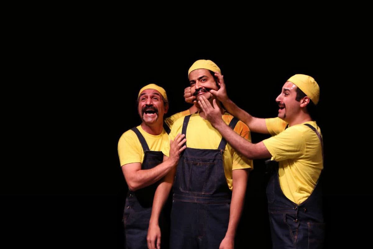 عکس تئاتر- نمایش وی ای آر به کارگردانی حامد رحیمی نصر