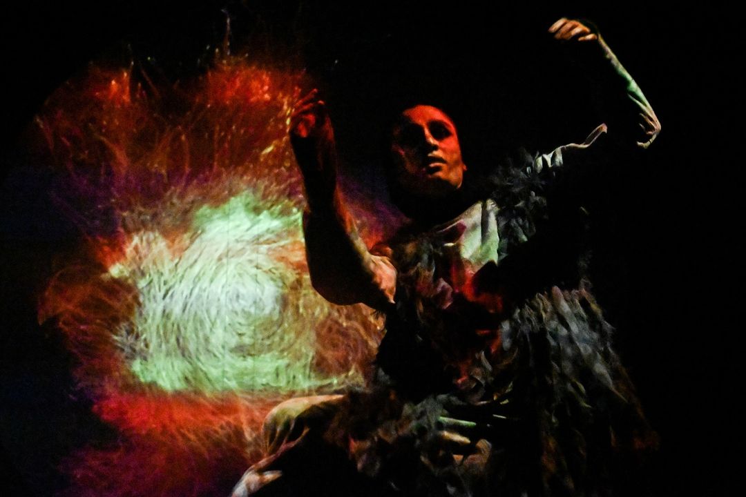 عکس تئاتر- نمایش «مختصر گزارشی از یک تئوری» به کارگردانی عاطفه ‌تهرانی