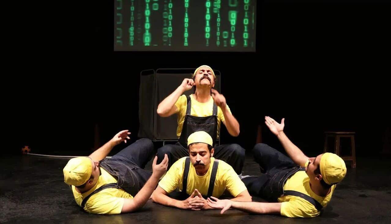 درباره نمایش «وی ای آر»؛ درماندگی آموخته شده