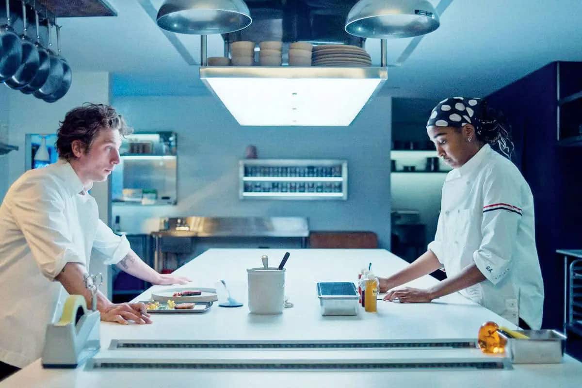 گفت‌وگو با کریستوفر استورر که سریال خرس را خلق کرد؛ آشپزخانه‌ای که جهنم واقعی است