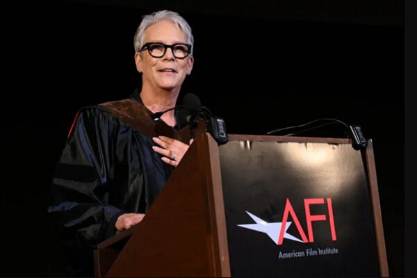 جیمی لی کورتیس از انستیتو فیلم آمریکا دکترای افتخاری دریافت کرد