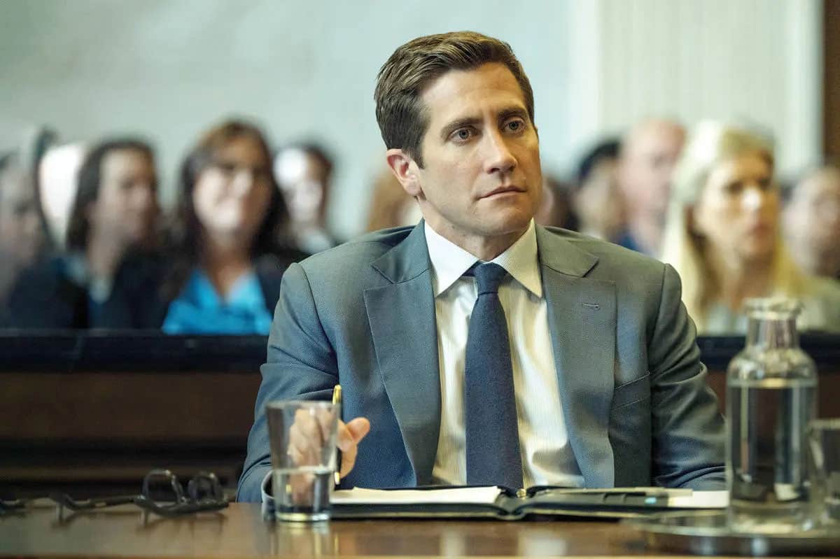 گفت ‏وگو با جیک جیلنهال درباره سریال «اصل برائت»؛ محاکمه‏‌ای نفسگیر