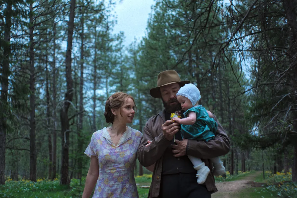 تریلر فیلم «Train Dreams» با بازی جوئل اجرتون و فلیسیتی جونز توسط نتفلیکس منتشر شد