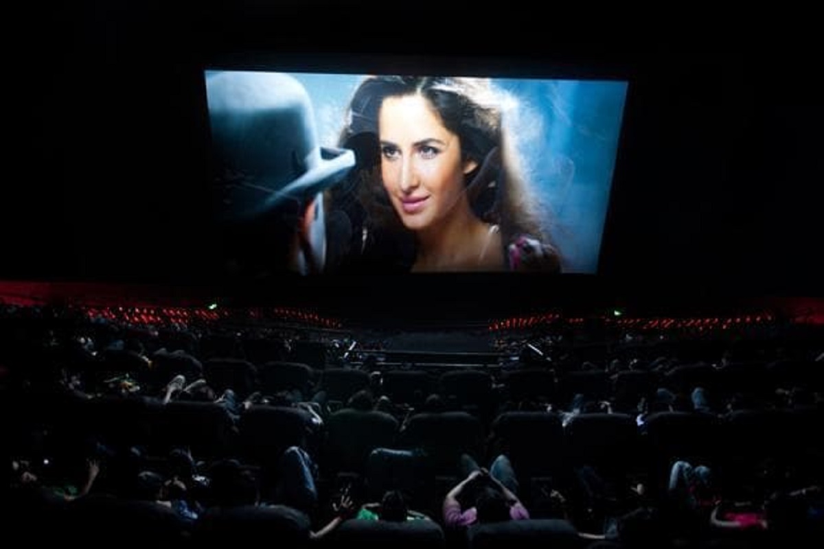 آی‌مکس (IMAX) چیست؟ تجربه‌ای فراتر از سینما