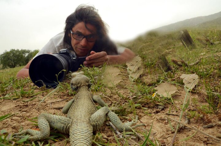 دلاور دوستانیان، مستندساز «رویای تامی» و «سگ زرد»، از مبارزه با سرطان و حمایت دوستان می‌گوید