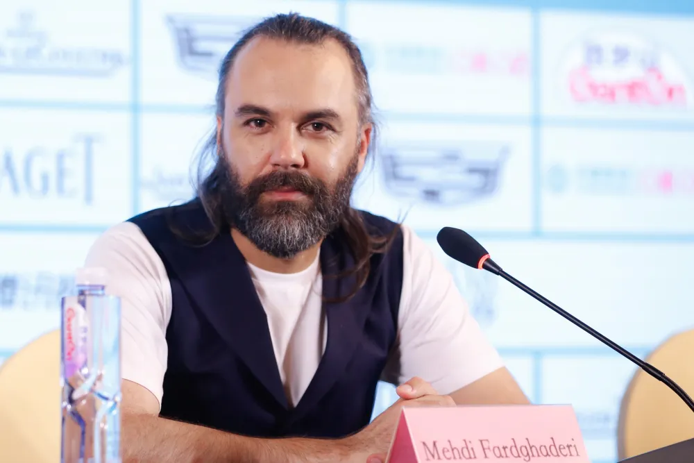 «مهدی فرد قادری» فیلم علمی‌تخیلی «فضای فاز» را در اسپانیا می‌سازد