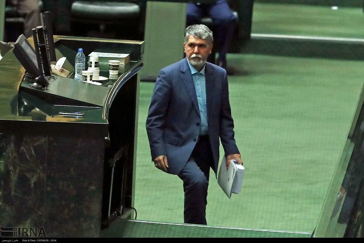 واکنش تهیه‌کننده «پیرپسر» به اظهارات نماینده مجلس؛ «مجلس باید از وزیر فرهنگ تقدیر می‌کرد نه کارت زرد می‌داد»