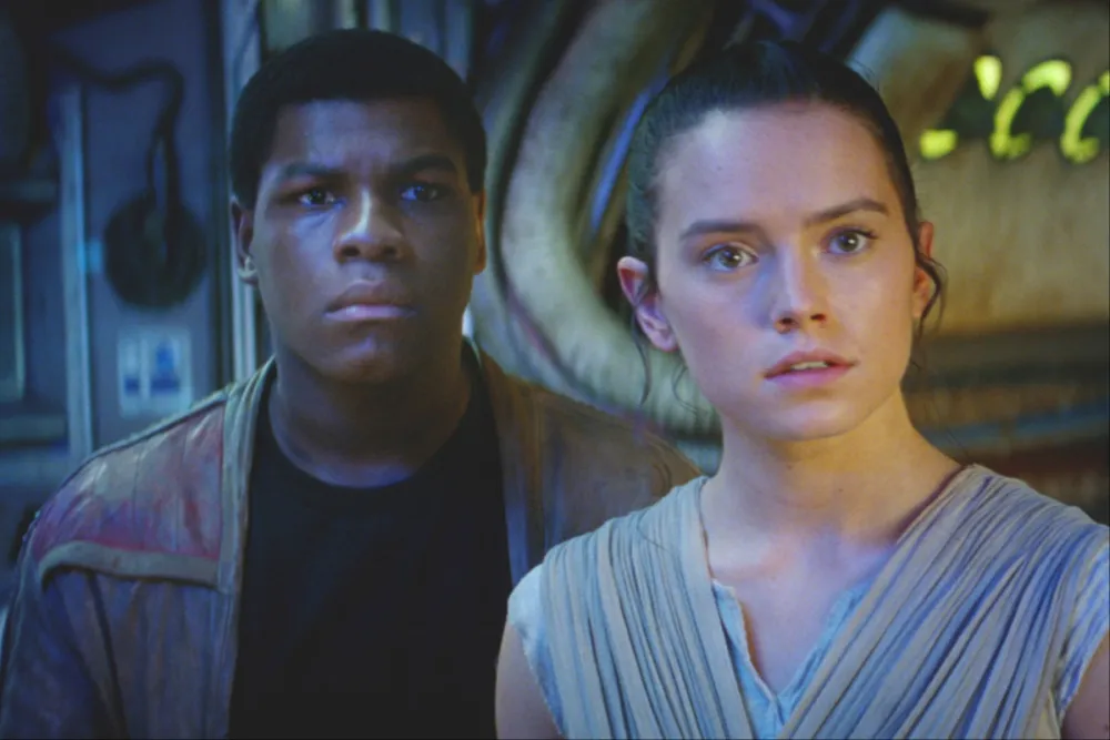 «جان بویگا: فکر می‌کردم فین در جنگ ستارگان جدای می‌شود و روزی مقابل ری می‌ایستد»