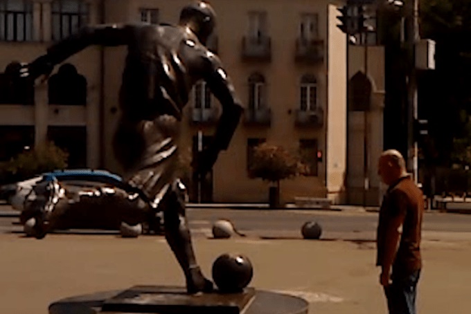 نقد فیلم «Dry Leaf» | سفر جاده‌ای شگفت‌انگیز و پیکسلی الکساندر کوبردزه در دل روستاهای گرجستان