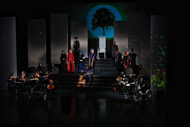 گلاب آدینه و علی قمصری با «داستان شهریار» به تالار وحدت می‌آیند