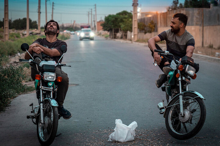 «گوزن‌های اتوبان» اکران شد؛ روایتی از زندگی در دنیای اینستاگرام