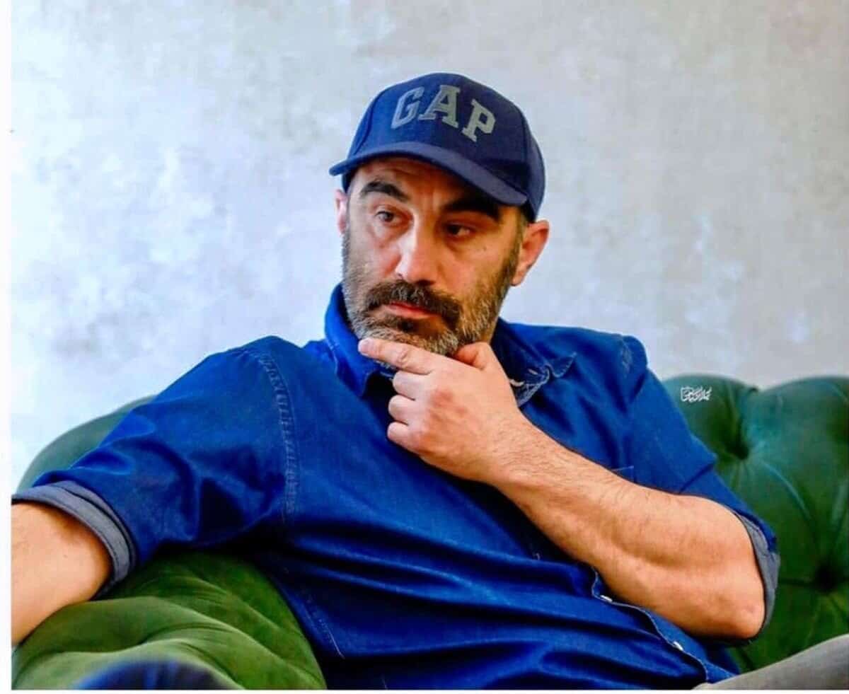 محسن تنابنده و نوید محمد زاده در اتاق گریم فیلم «زودپز»