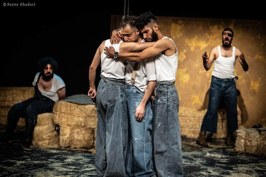 درباره نمایش «ستوان آینیشمور» به کارگردانی هستی حسینی؛ فاصله‌مندی از مک‌دونای ایرلندی