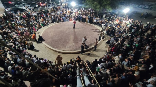 آثار راه یافته به هفدهمین جشنواره بین المللی تئاتر خیابانی مریوان مشخص شد آثار راه یافته به هفدهمین جشنواره بین المللی تئاتر خیابانی مریوان مشخص شد