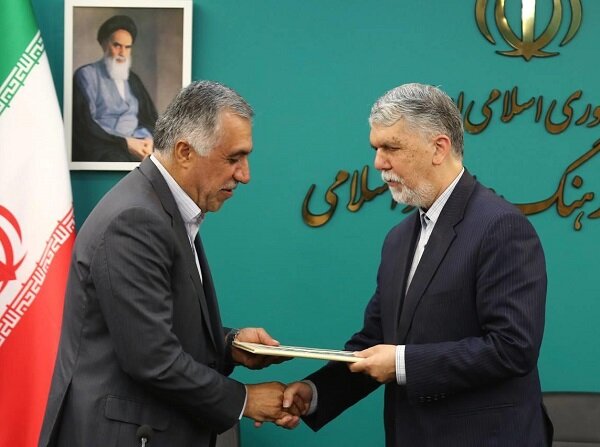 نیکنام حسینیپور رئیس مرکز روابط عمومی وزارت ارشاد شد نیکنام حسینیپور رئیس مرکز روابط عمومی وزارت ارشاد شد