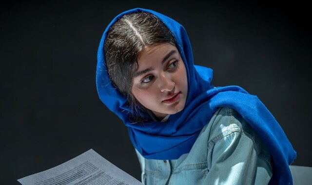 اجرای همزمان اثر نویسنده ایرانی در ایران و جهان