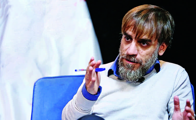 فیلمساز سینماگران باید مطالبه‌گر باشند و مدیران پاسخگو/ چالش جدی و مهم سینمای ایران ممنوع‌الکاری و پوشش بازیگران است