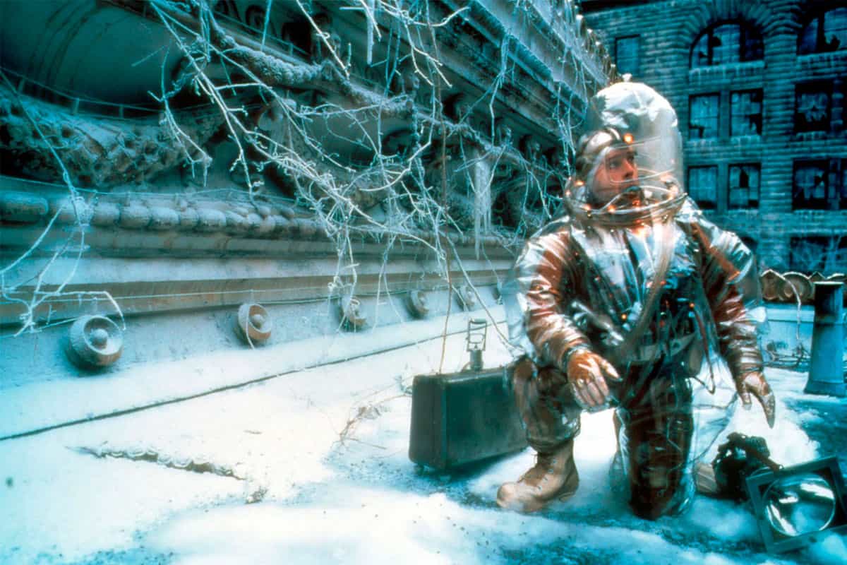 «۱۲ میمون»؛ شاهکار تری گیلیام و برد پیت، پس از ۳۰ سال همچنان الگوی فیلم‌های علمی-تخیلی است