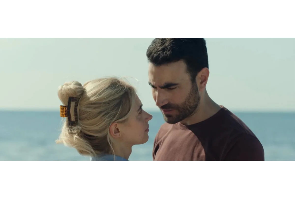 نقد فیلم «All of You»؛ روایتی عاشقانه از آینده‌ای بدون انتخاب