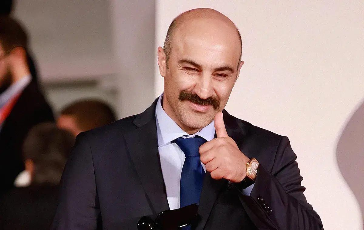 سفر سینمایی با محسن تنابنده؛ ۹ نقش به‌یادماندنی از جنگ جهانی سوم﻿ تا سه کام حبس