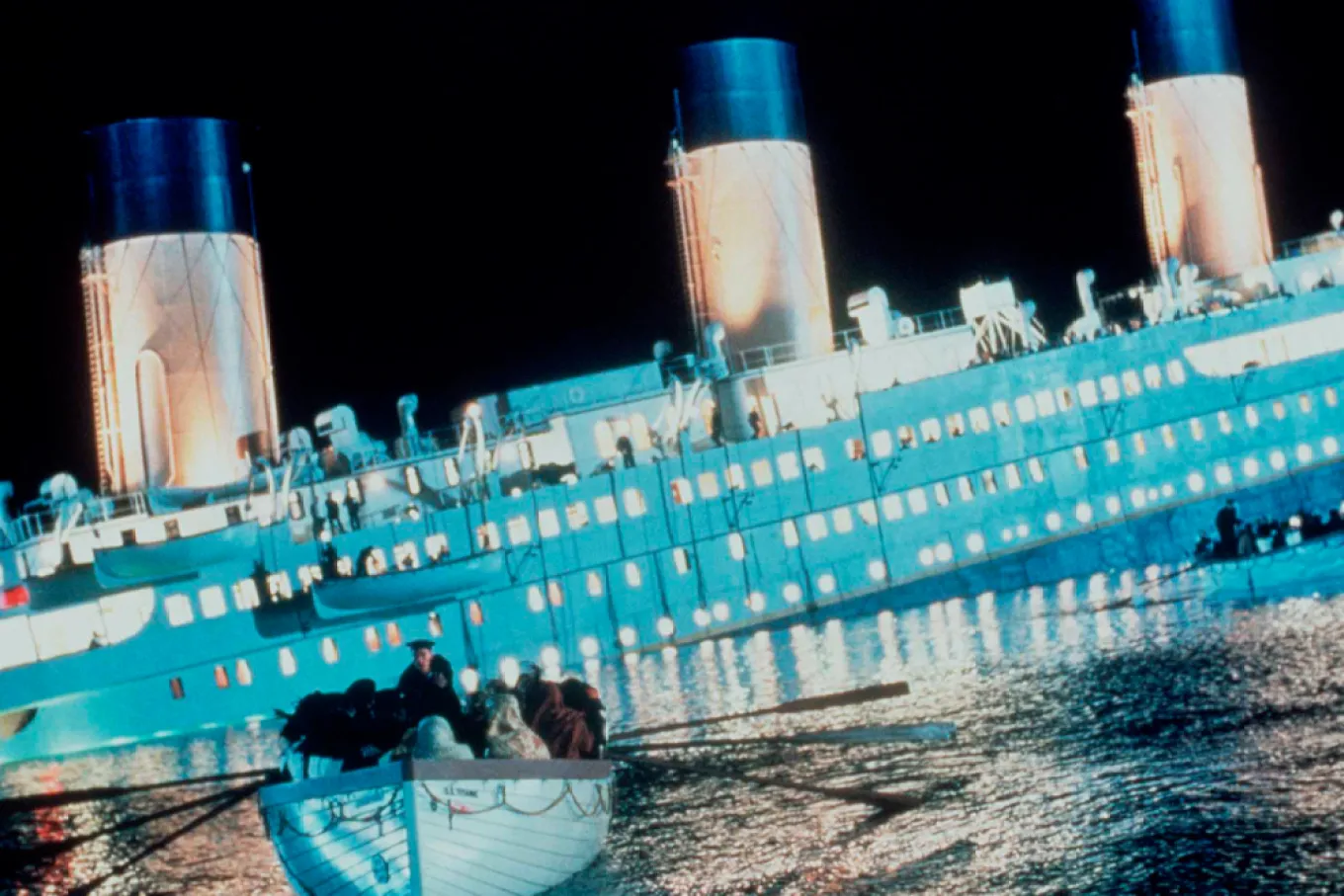 چگونه تریلر چهار دقیقه‌ای «تایتانیک» جو منفی را شکست و فیلم را به موفقیت رساند