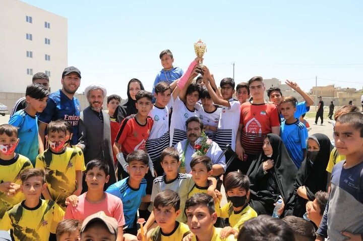 اکران فیلم مستند «غیر مسکونی» در خانه هنرمندان