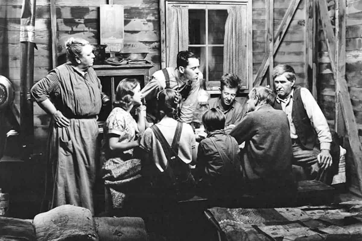 درباره فیلم خوشه‌های خشم جان فورد؛ دفاع از خانواده