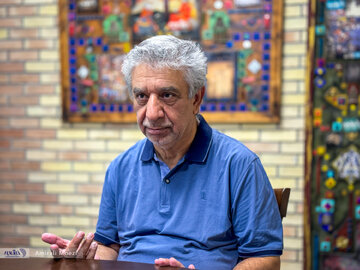 سند مالکیت خانه تئاتر به نام شخص رئیس هیئت مدیره خلاف قانون است