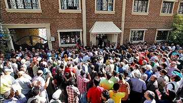 حتی تهیه‌کننده‌ها هم منشی دفترشان را بیمه خانه سینما می‌کنند