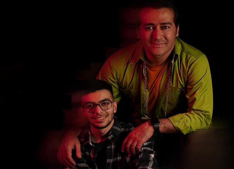 بهنام شرفی و سپنتا پزشکی نمایش «طغیان» را روی صحنه می‌برند