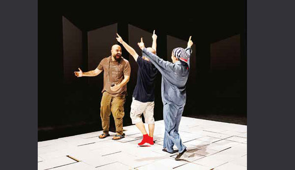 درباره نمایش «ناسور» به کارگردانی مسعود سالاری؛ همزیستی ناممکن بی‌خانمان‌ها