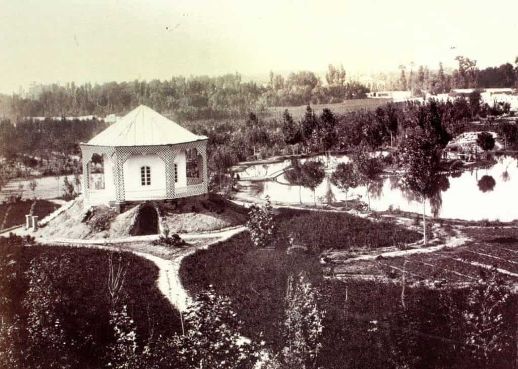 «سنگلج» بهتر است! / درسِ جلال آل‌­احمد به مسوولان مدیریت شهری درباره نحوه نام‌گذاری اماکن عمومی/ تصویر نامه داریوش مهرجویی به وزیر فرهنگ