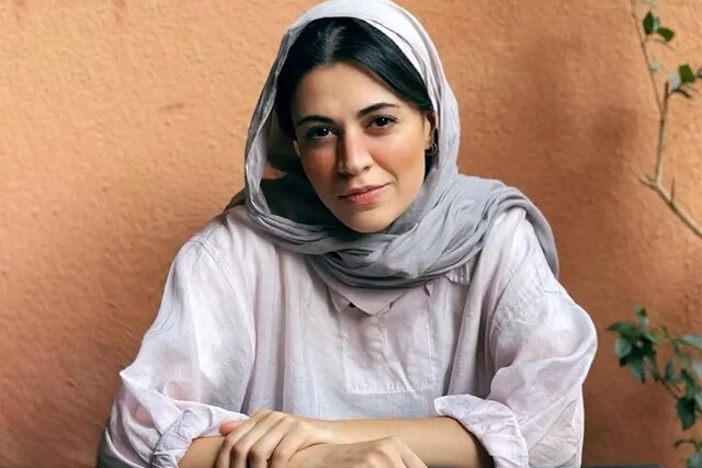 «کتابخانه نیمهشب» با شیدا خلیق دوباره به صحنه میرود؛ از امشب در سالن ملک «کتابخانه نیمهشب» با شیدا خلیق دوباره به صحنه میرود؛ از امشب در سالن ملک