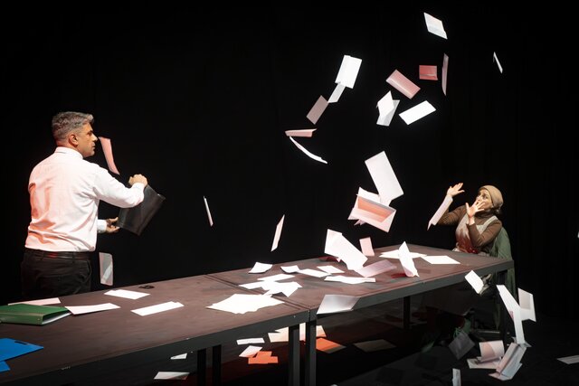 عباس غفاری: تئاتر ایران دچار بحران بازیگری شده است؛ اجرای «روال عادی» با ریسک پرتاب گوجه فرنگی! عباس غفاری: تئاتر ایران دچار بحران بازیگری شده است؛ اجرای «روال عادی» با ریسک پرتاب گوجه فرنگی!