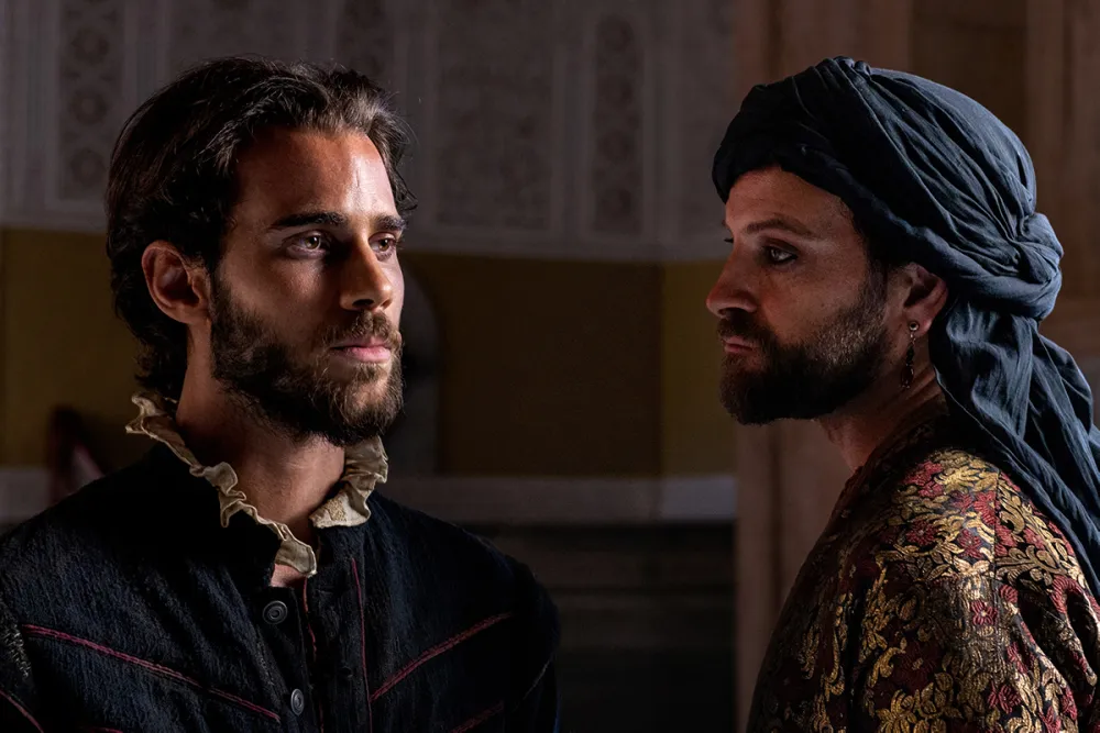 نقد فیلم «اسیر»: زندگی سروانتس در زندان الجزایر با روایتی تاریخی و پر رمز و راز