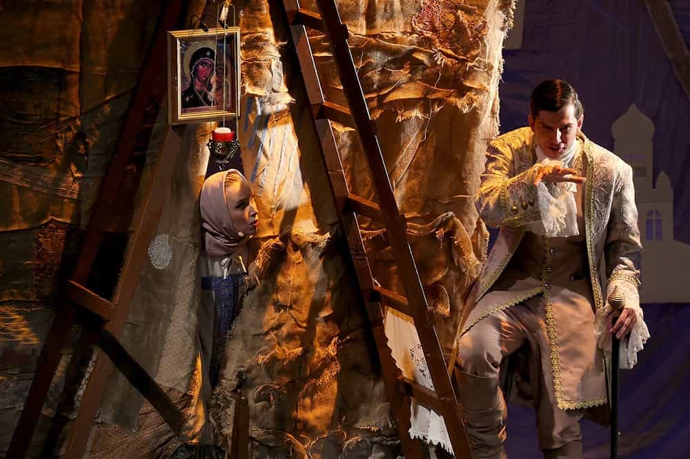 فراخوان بخش عکس چهل‌وچهارمین جشنواره تئاتر فجر