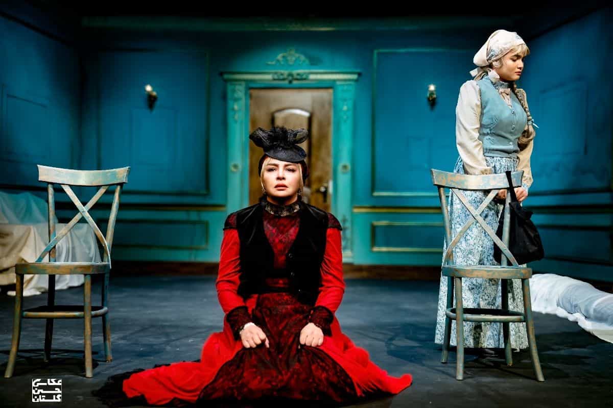 درباره نمایش «خانه عروسک: قسمت دوم» به کارگردانی آشا محرابی؛ مناسک خروج؛ نورای ایبسن و مسئله معاصر بودن