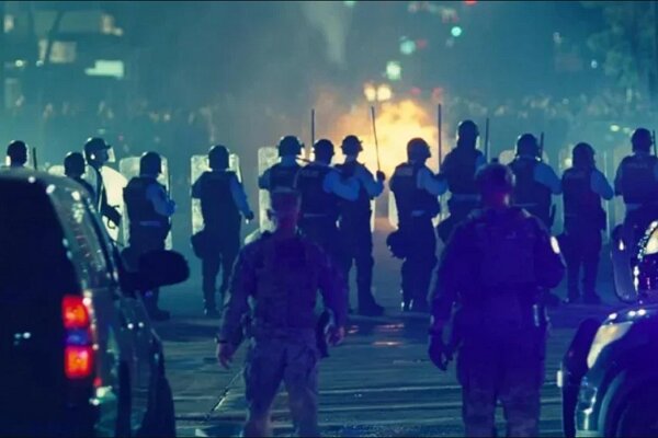 صدرنشینی «بعد از ظهرهای تنهایی» در فهرست ۱۰ فیلم برتر سال ۲۰۲۵ مجله کایه دو سینما