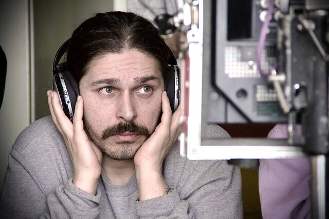 انتقاد کارگردان «شهر گناه» به نبود استراتژی در تئاتر؛ «اجرای شبانه ۱۰۰ تئاتر اشتباه مدیریتی است» انتقاد کارگردان «شهر گناه» به نبود استراتژی در تئاتر؛ «اجرای شبانه ۱۰۰ تئاتر اشتباه مدیریتی است»