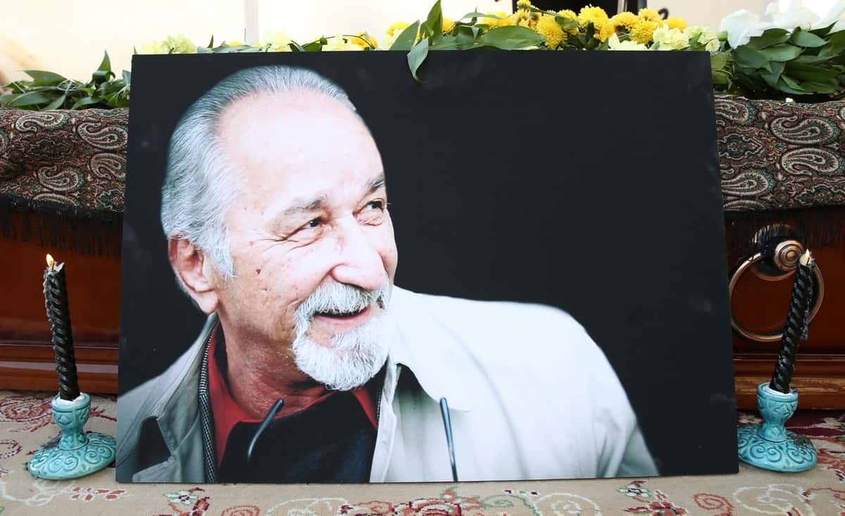 «شب جعفر والی» در خانه هنرمندان؛ گرامیداشت بازیگر پیشگام تئاتر ملی با حضور علی نصیریان «شب جعفر والی» در خانه هنرمندان؛ گرامیداشت بازیگر پیشگام تئاتر ملی با حضور علی نصیریان