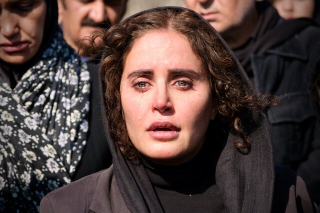 عروس چشمه»؛ فیلم جدید فریدون نجفی با بازی الناز شاکردوست و محمد بحرانی عروس چشمه»؛ فیلم جدید فریدون نجفی با بازی الناز شاکردوست و محمد بحرانی