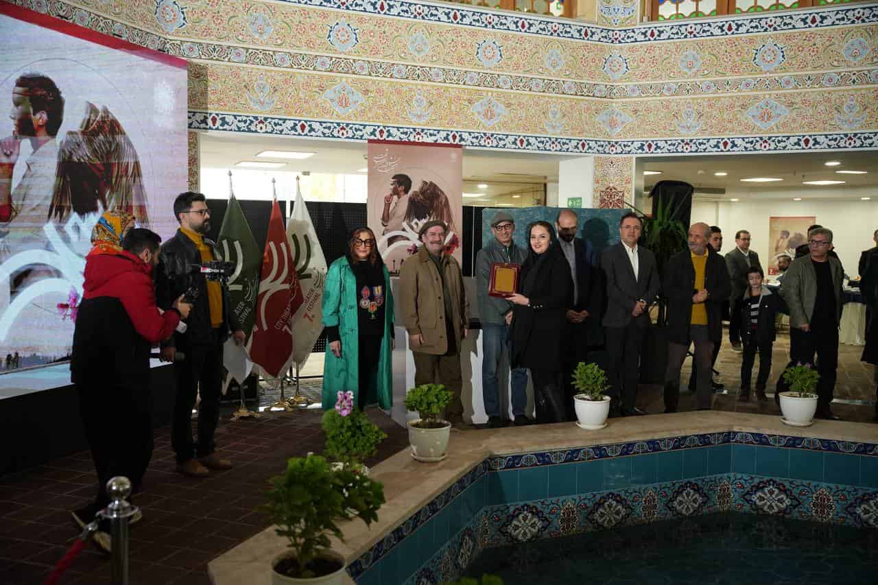 آغاز ماراتن ۲۰۰ نمایش در پایتخت؛ از کلنگزنی «باغ نمایش تهران» تا تجلیل از ستارهها در افتتاحیه جشنواره تئاتر شهر آغاز ماراتن ۲۰۰ نمایش در پایتخت؛ از کلنگزنی «باغ نمایش تهران» تا تجلیل از ستارهها در افتتاحیه جشنواره تئاتر شهر