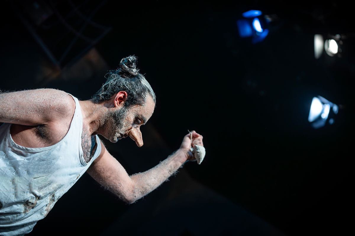 درباره نمایش «دویل» به کارگردانی حمید رحیمی؛ مناسک طرد با طعم الهیات مسیحی