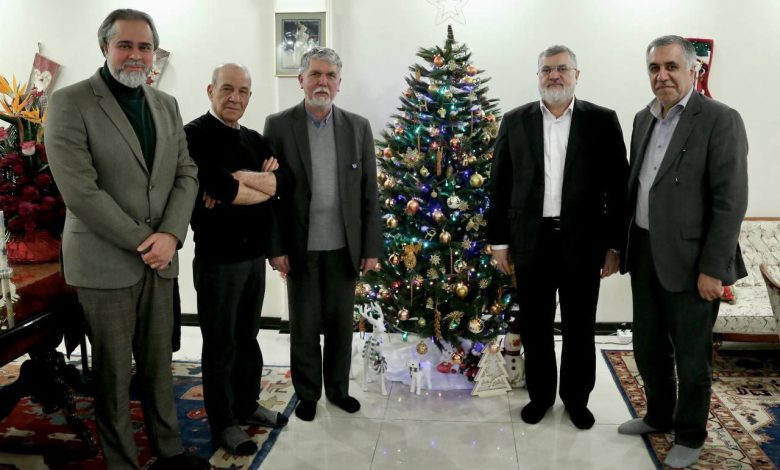 گلایه کارگردان قدیمی از وزیر فرهنگ درباره دستمزدهای نجومی