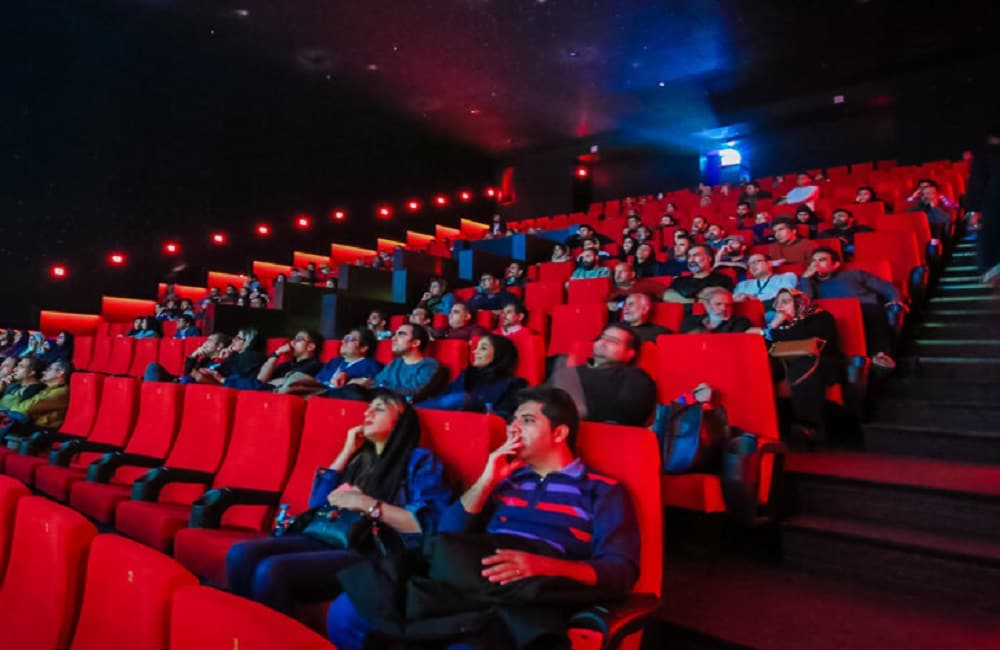 سقوط میلیاردی گیشه در آغاز زمستان؛ سینمای ایران با کاهش مخاطب به استقبال دی‌ماه رفت