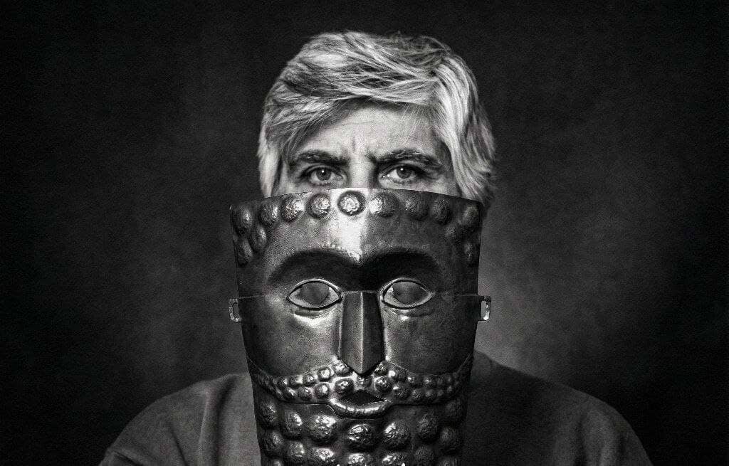 معرفی دو کتاب انگلیسی‌زبان جدید درباره سینما و تئاتر بهرام بیضایی