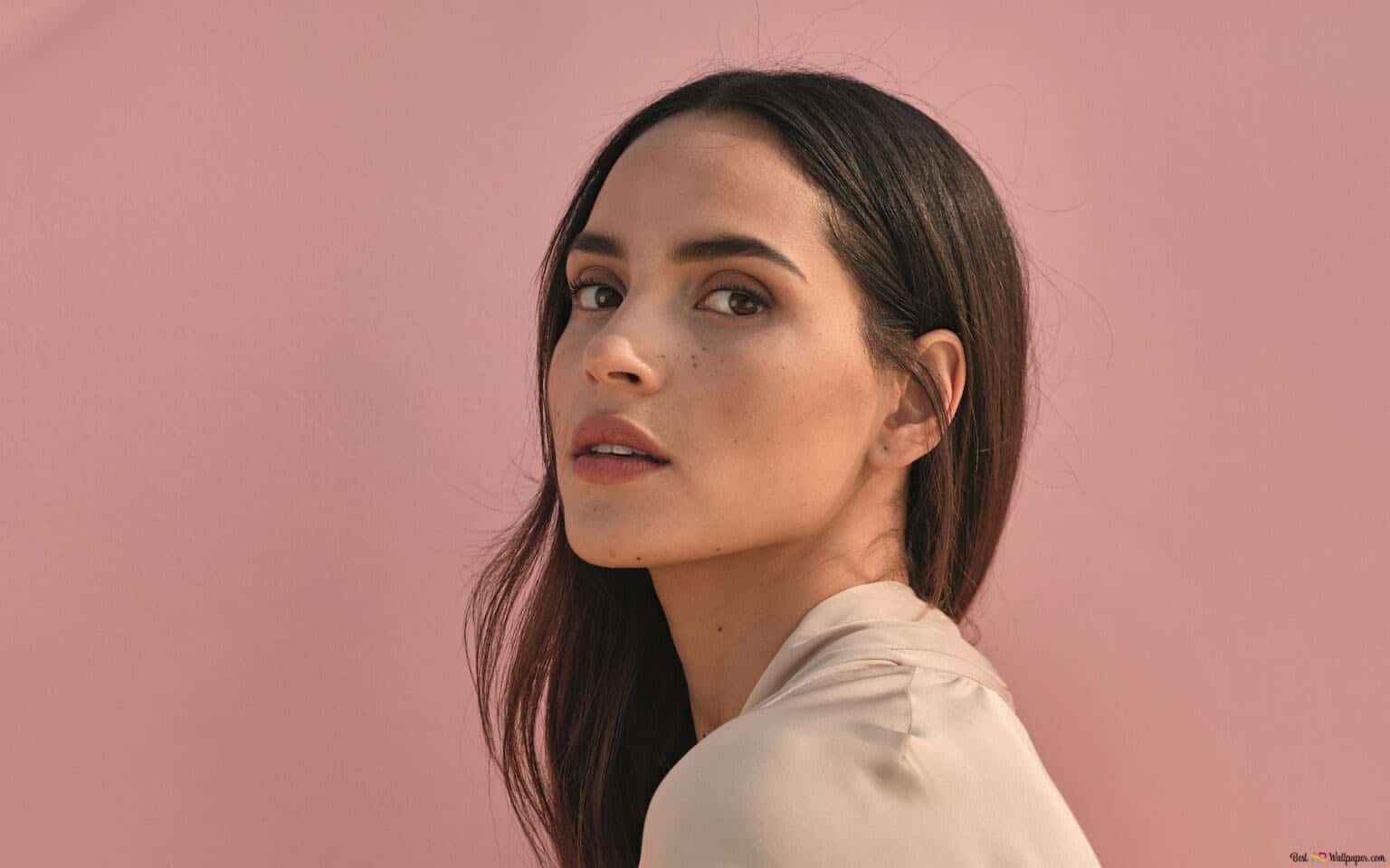 آدریا آرجونا احتمالاً برای ایفای نقش Wonder Woman انتخاب خواهد شد